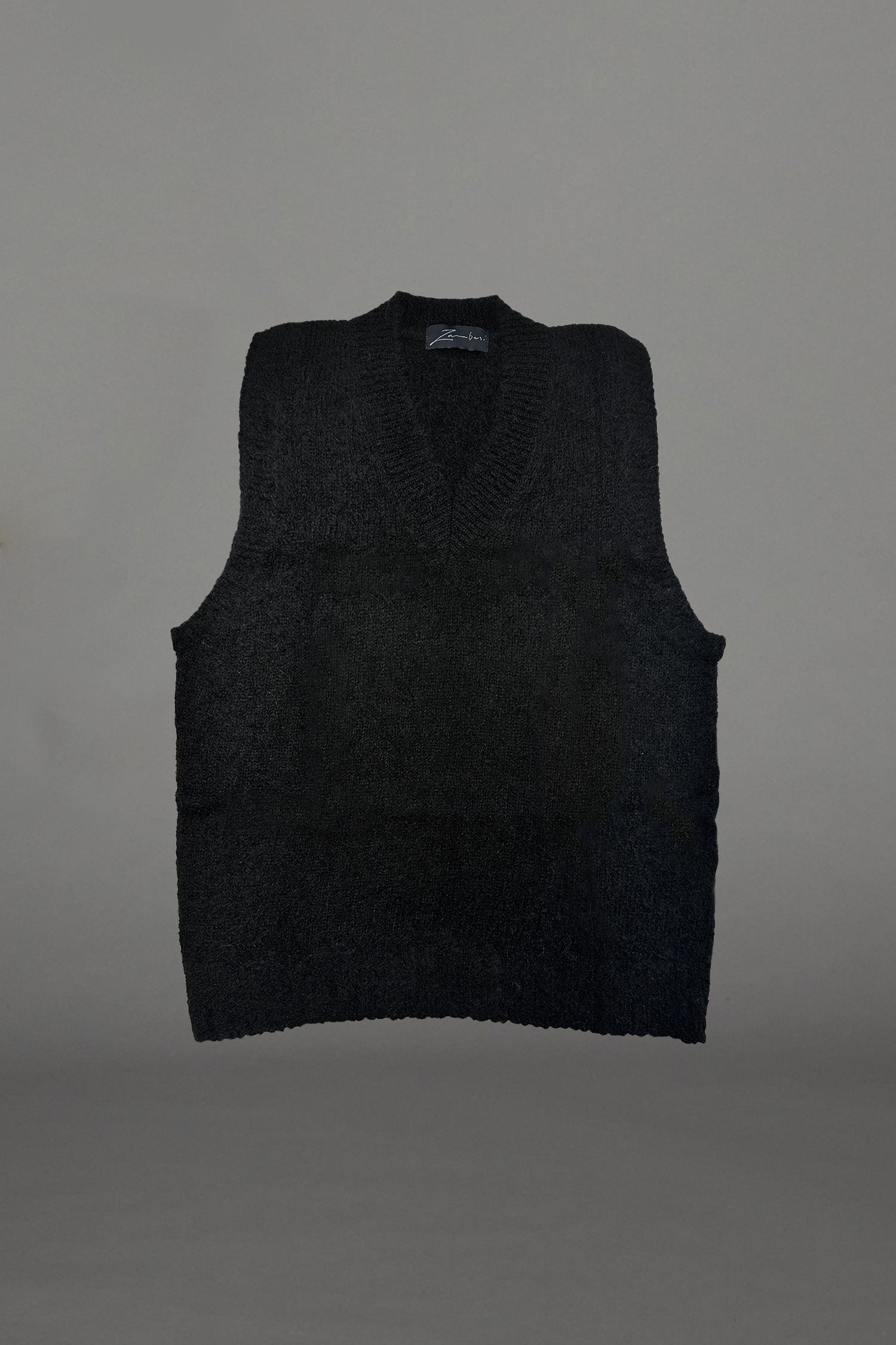 ALPACA VEST IN CARBON, W24