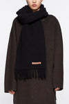 WIDE SCARF IN BLACK