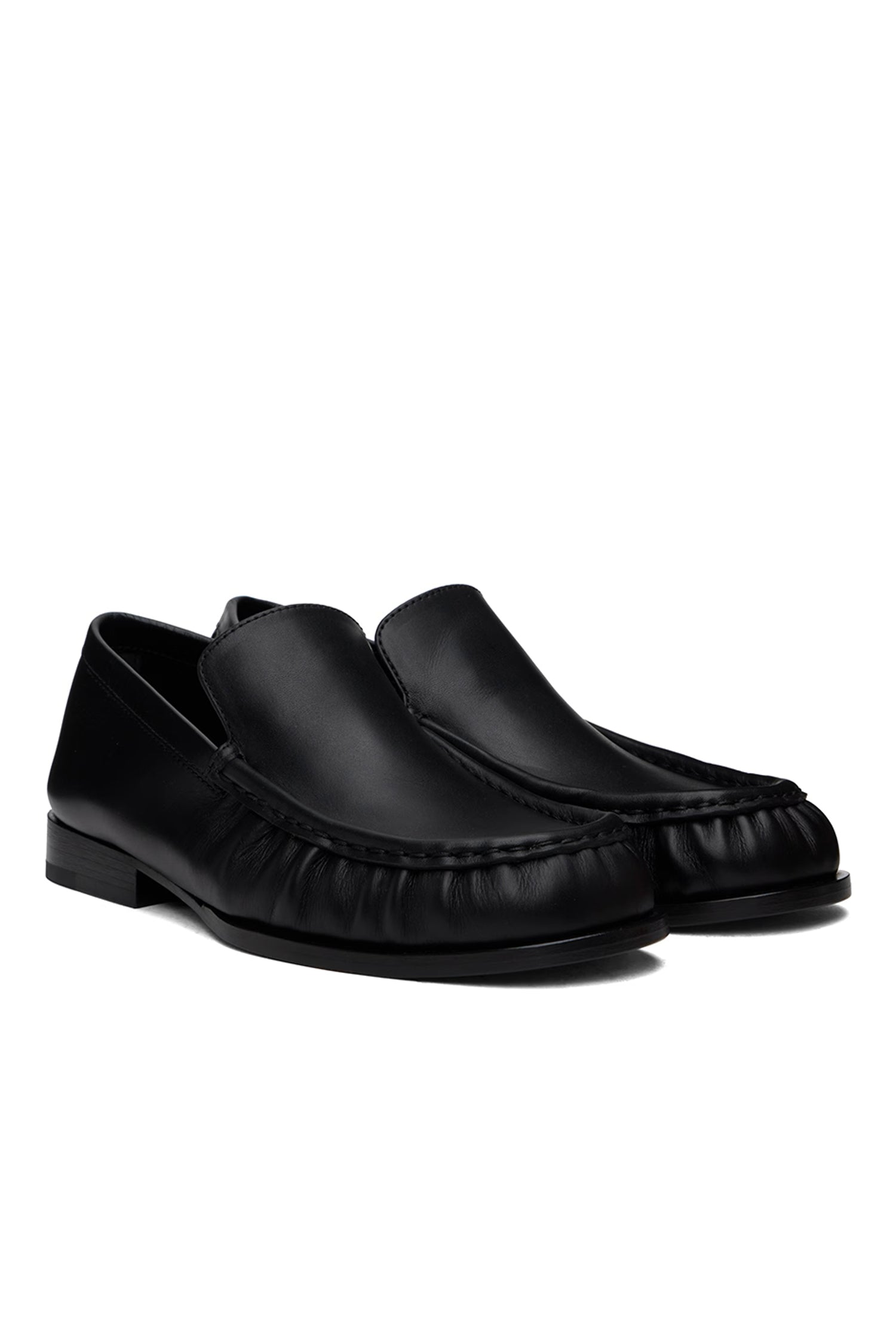 LEATHER LOAFER IN BLACK