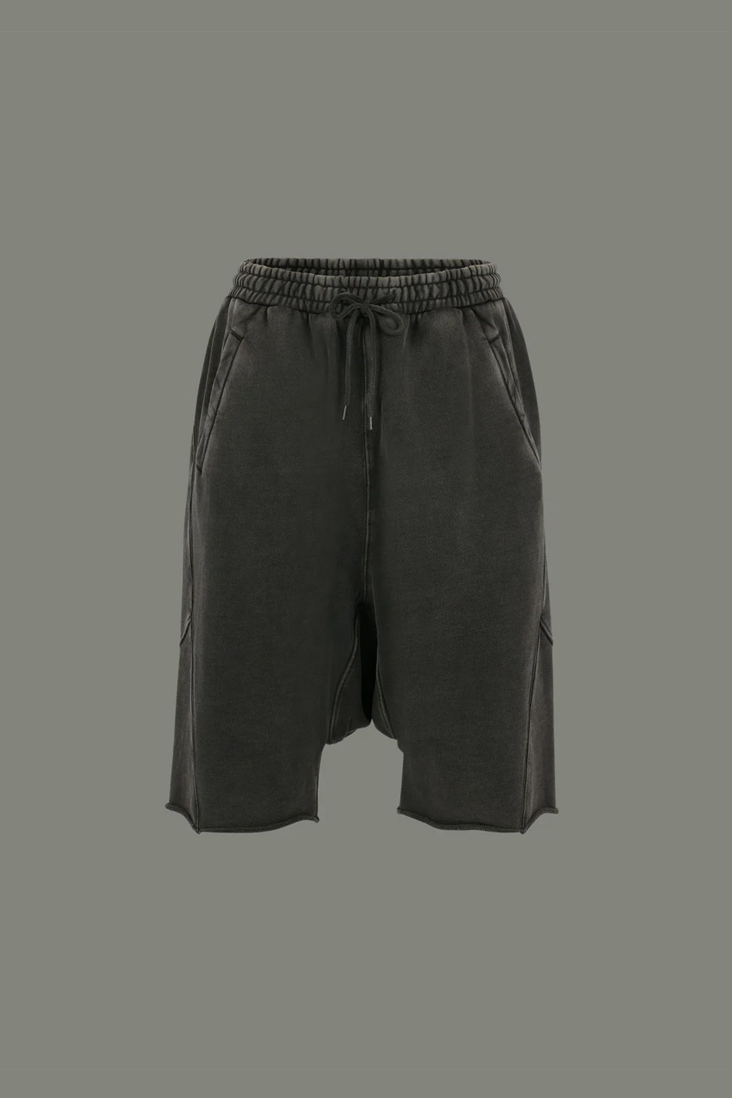 HEAVY DROP SHORT IN WASHED BLACK