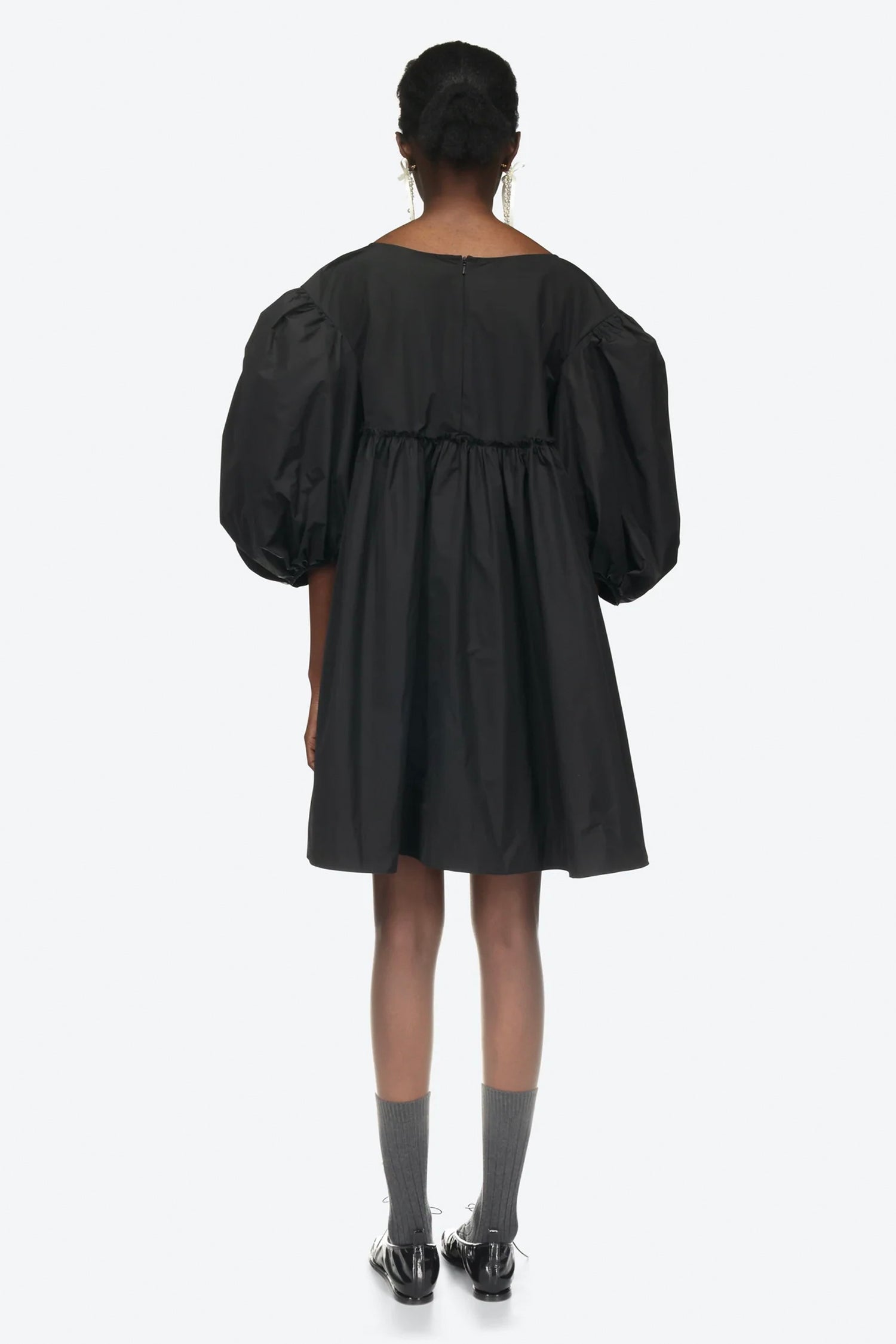 MINI SLIP DRESS WITH LACE TRIM IN BLACK, AW23 - Zambesi Store