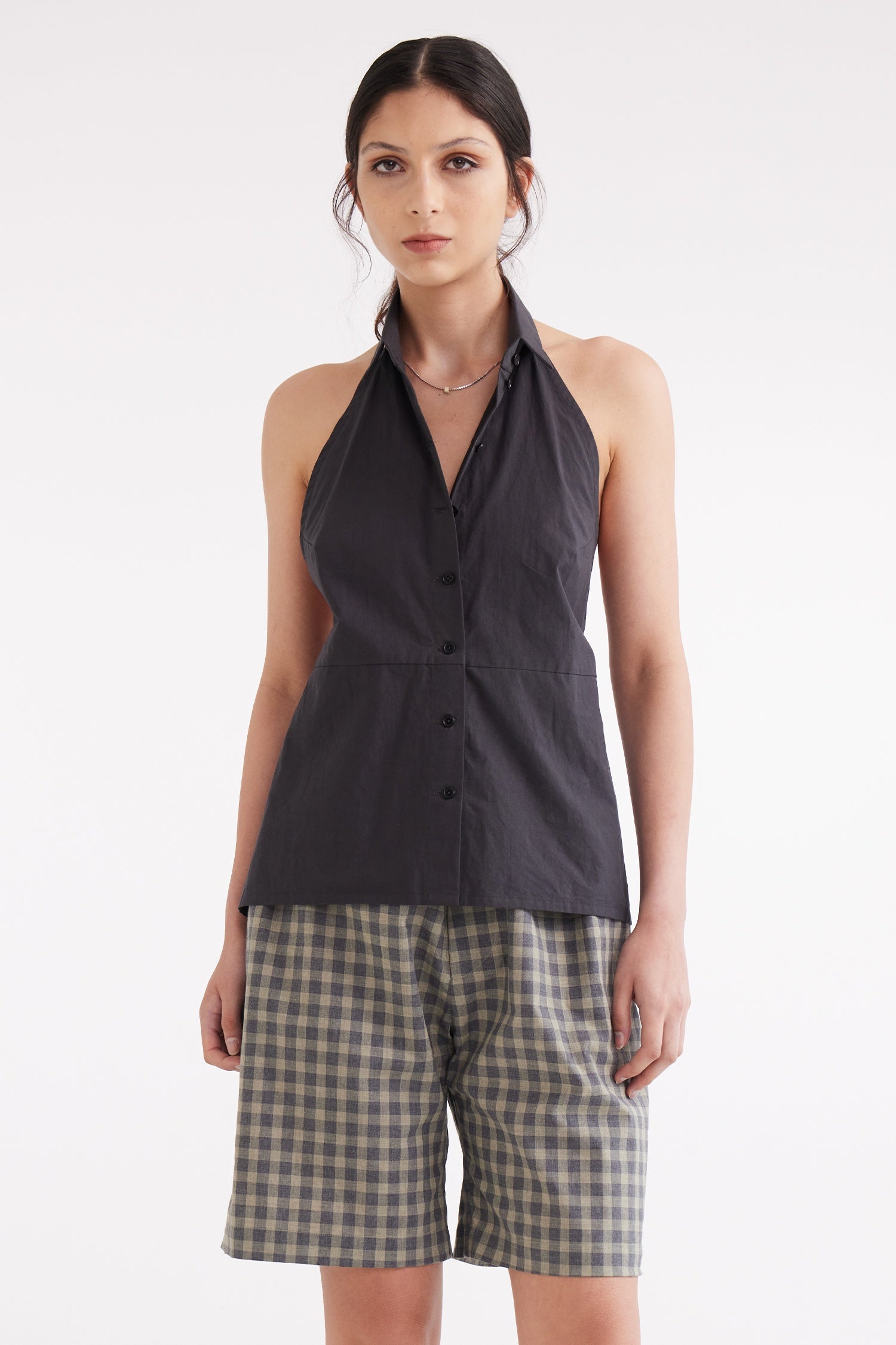 SHIRT HALTER IN CHARCOAL, S25