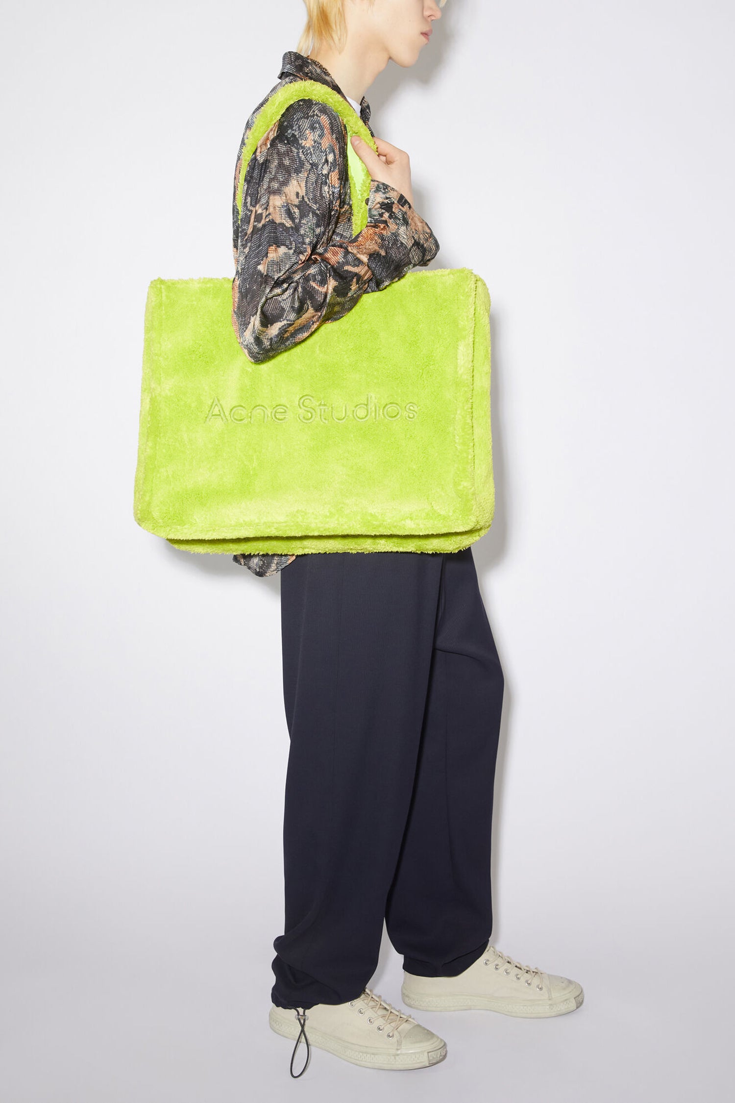 Acne Studios Women's Multi-Pocket Leather Shoulder Bag in Black | LN-CC®