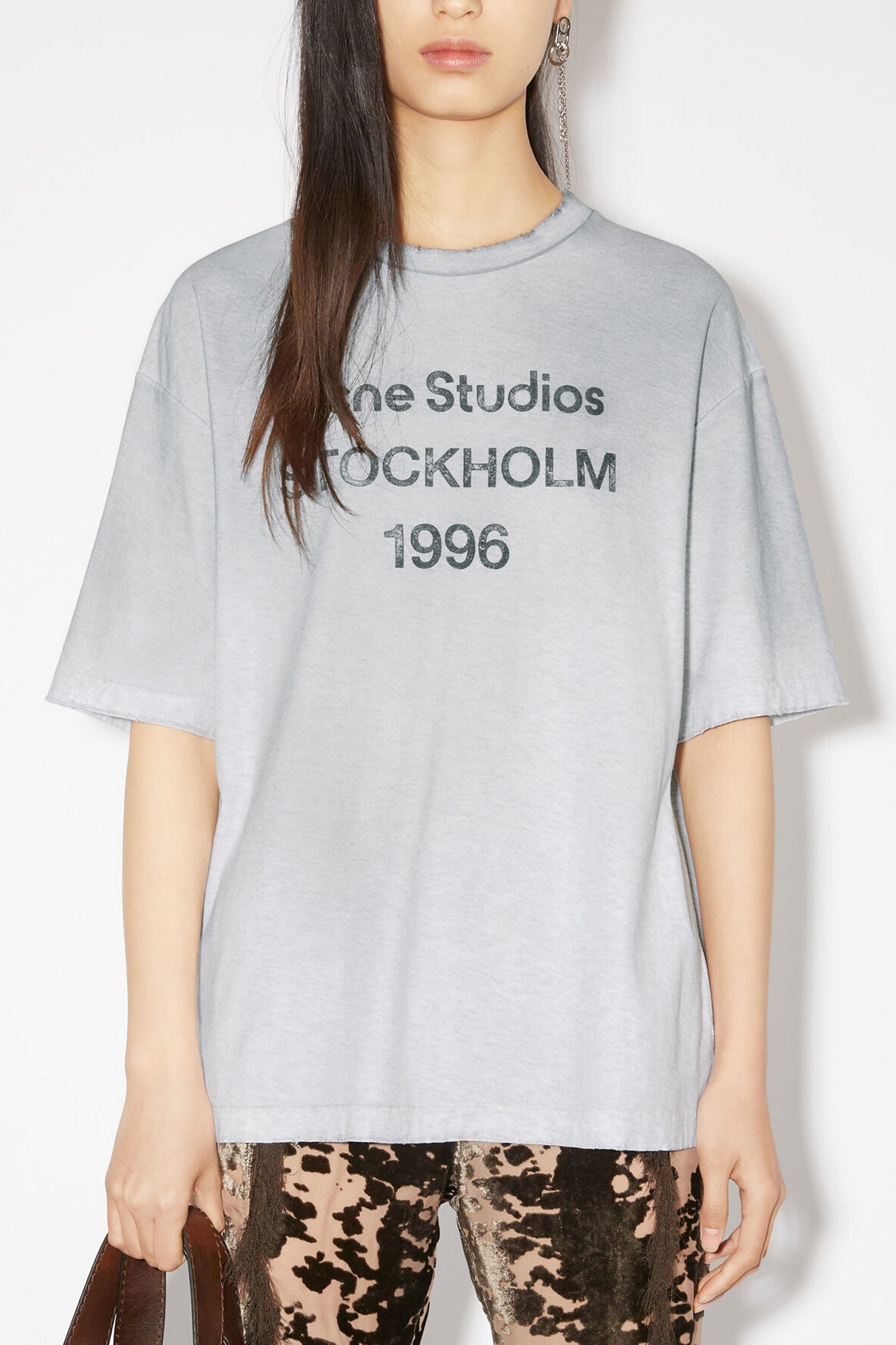 STOCKHOLM TEE SHIRT IN PALE GREY FW23 Zambesi Store