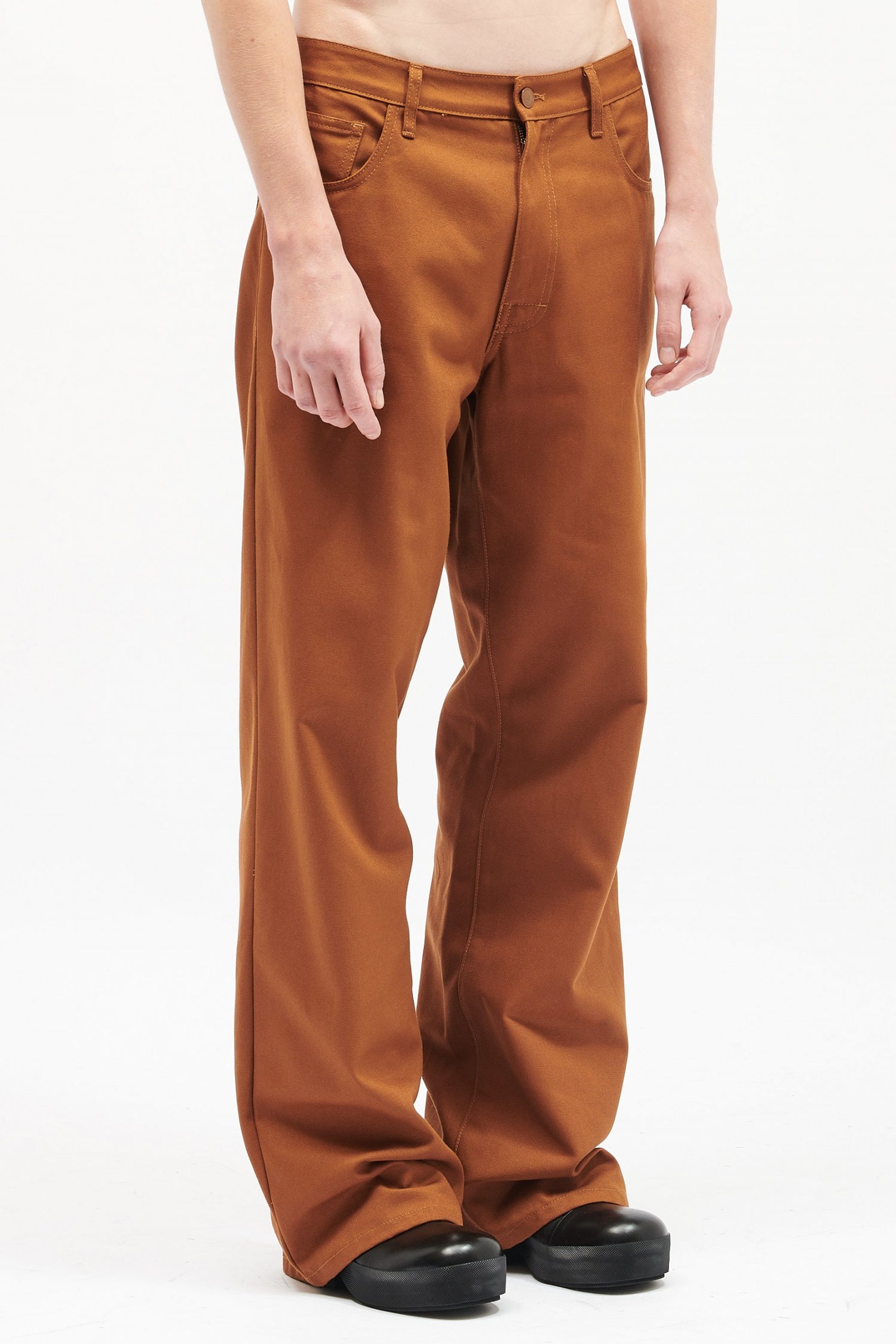 WIDE FIT DENIM WORKWEAR PANTS IN DARK BROWN, FW22 - Zambesi Store